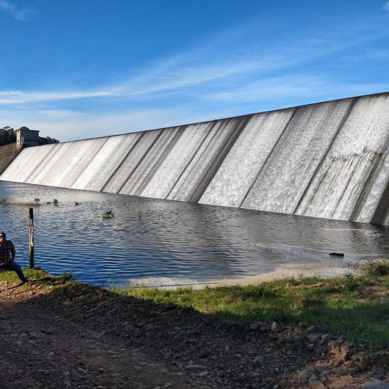 Foto real de Barragem do Blang