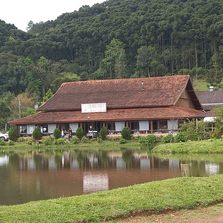 Foto real de Parque Tomasini e Restaurante Carazal